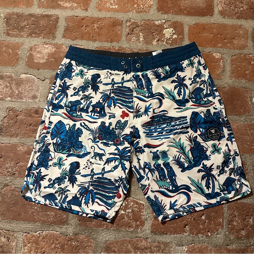 VISSLA Men's Blue and Cream Tropical Hawaiian Unlined Board Swim Shorts size 34